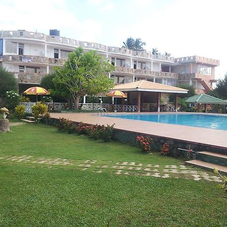 نيجومبو Chilaw City Hotel المظهر الخارجي الصورة